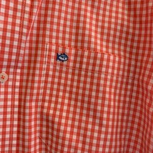 Southern Tide Orange and White Men’s Small button up shirt